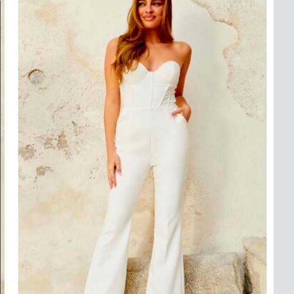 Gorgeous lavish Alice Buster jumpsuit - Picture 1 of 6